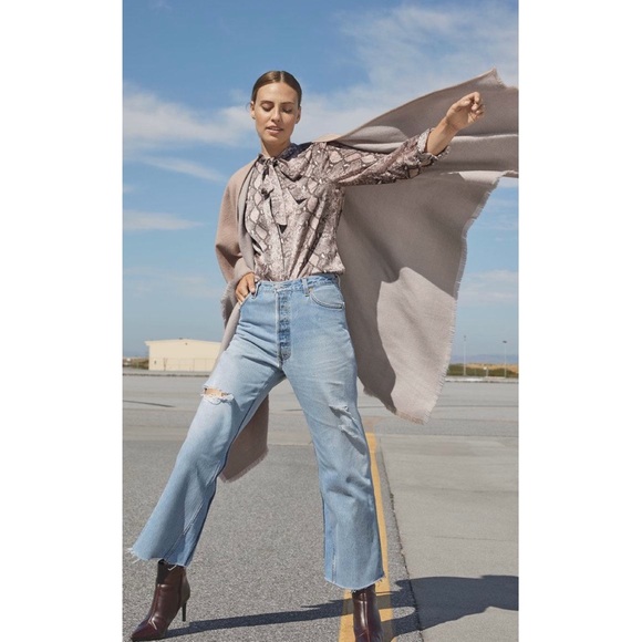 ❌SOLD❌ Reversible Blanket Poncho in Blush/Grey - Picture 6 of 6